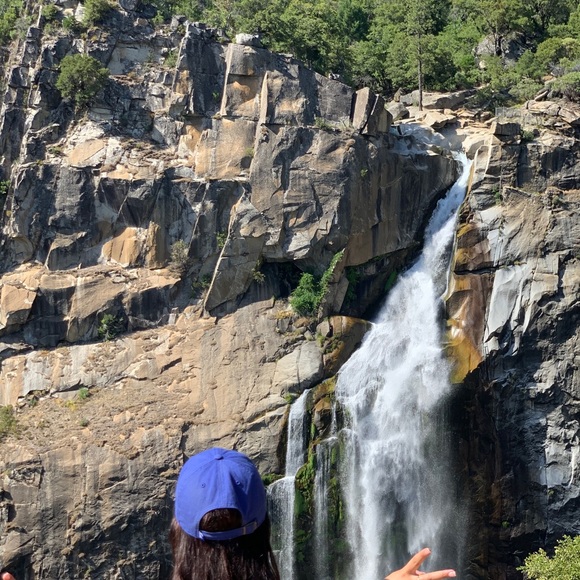 Meet your Posher, Wazhma - Picture 1 of 1